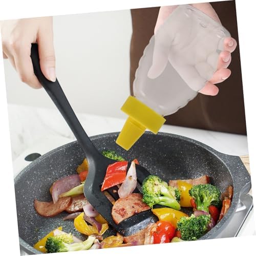 WATIIFUFU 4PC Multi-Purpose Condiment Squeeze Bottles Leakproof