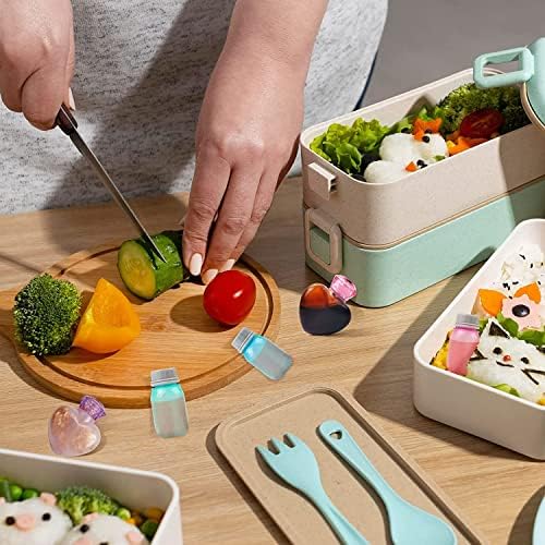 8 Pieces Heart Shaped Condiment Containers with Lids