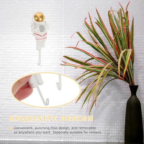 FOMIYES 4Pcs Astronaut Shape Wall Hooks 1