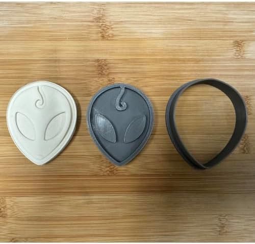 Alien Cookie Cutter Stamp Set by Mighty Gadget