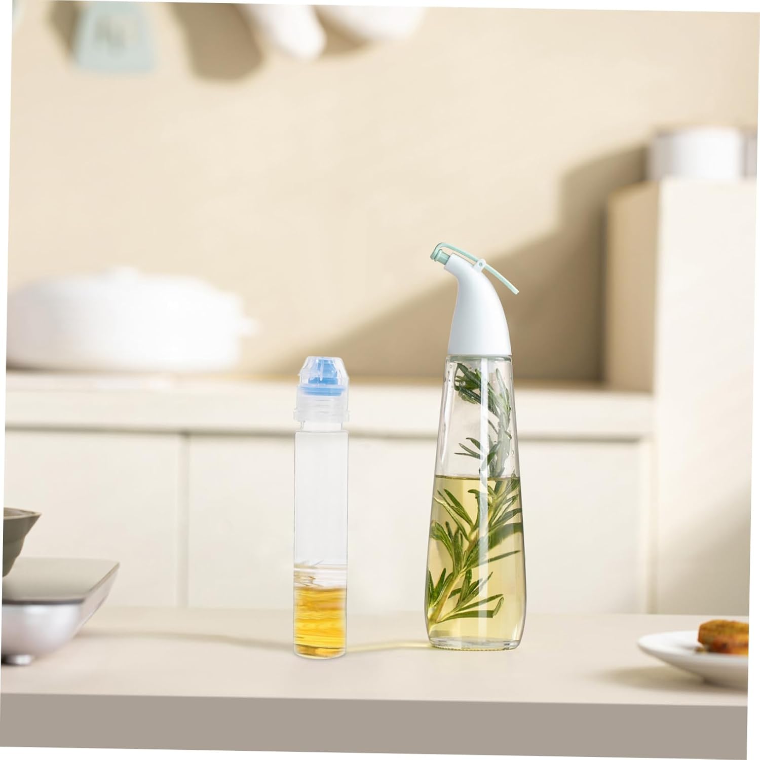 8 Pcs Mini Squeeze Condiment Bottles PET Ketchup Honey Oil Squeeze Containers