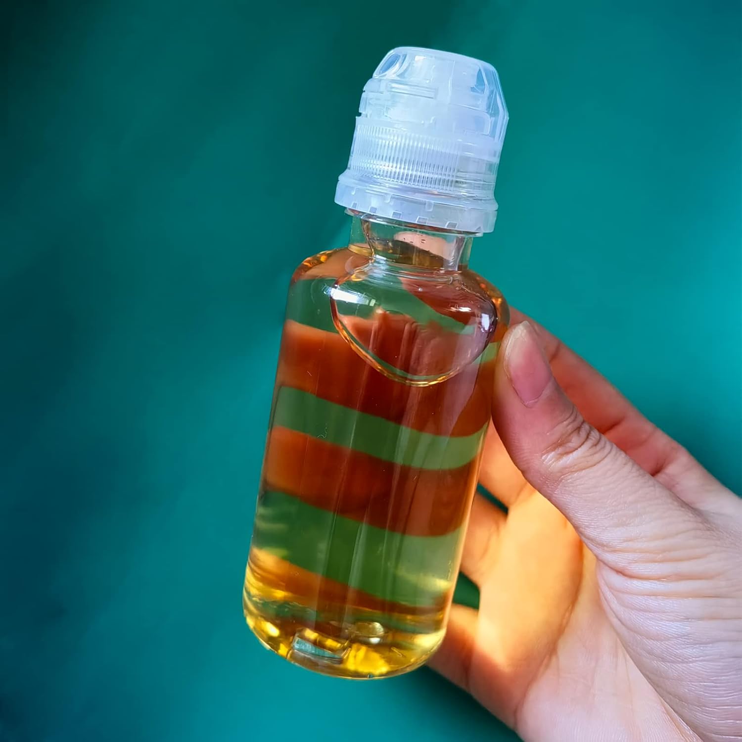 HYMAOME 4PCS Leakproof Honey Squeeze Bottles Flip Top Reusable Condiment Dispensers