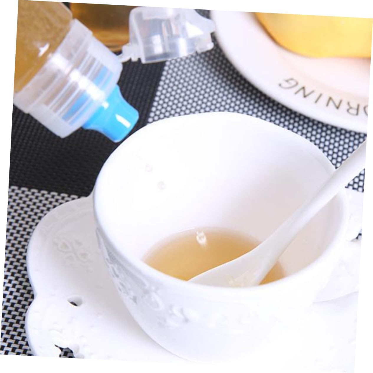 Luxshiny 4pcs PVC Food Sealed Storage Bottles