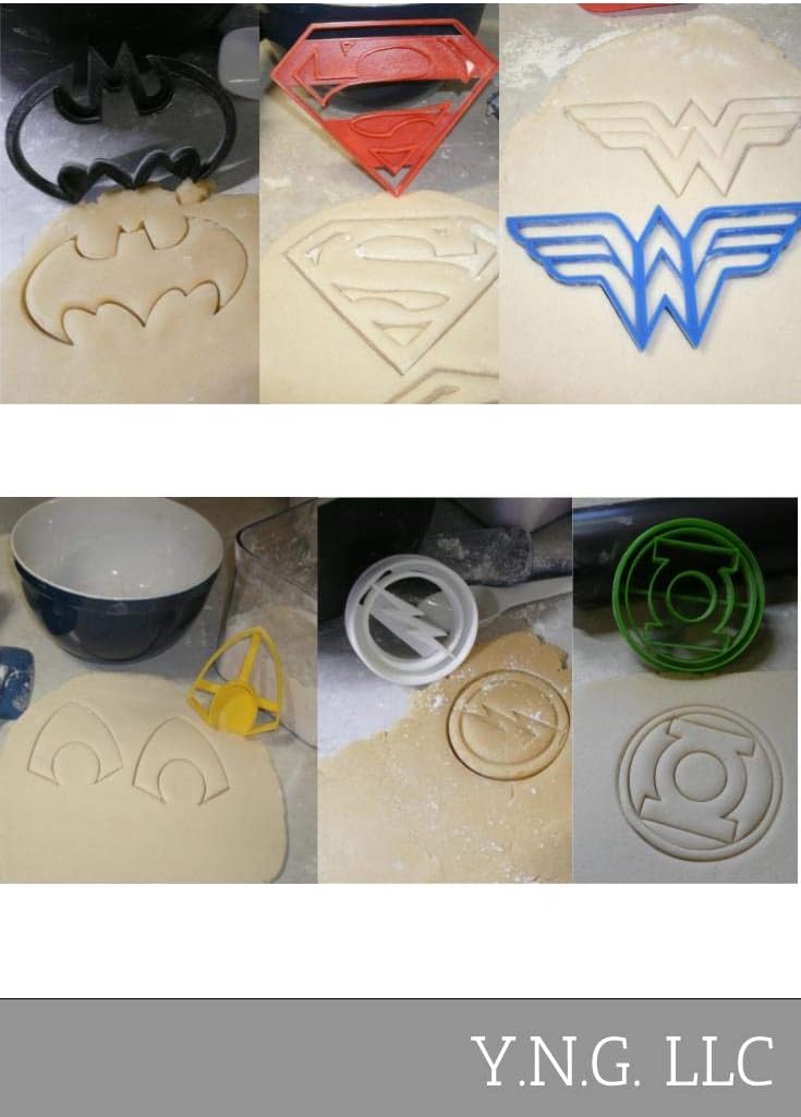 YNGLLC SUPERHEROES COMICS Cookie Cutters Set of 6