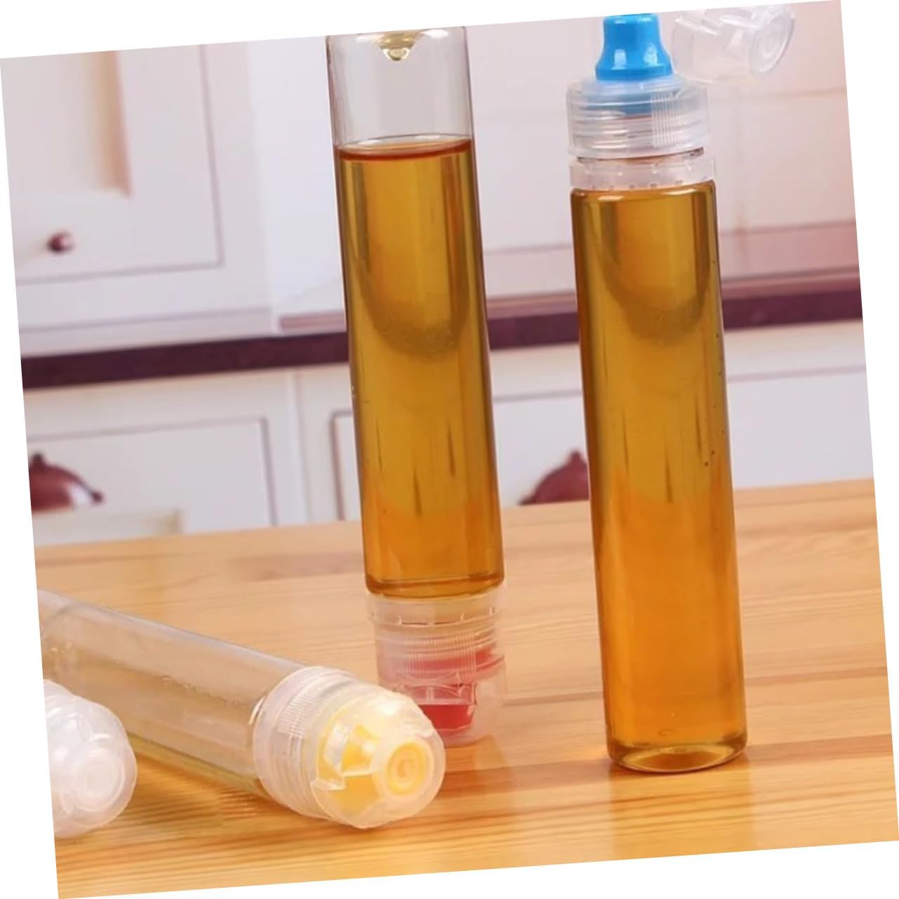 LALADEFIEE 4 Pack PVC Condiment Storage Bottles