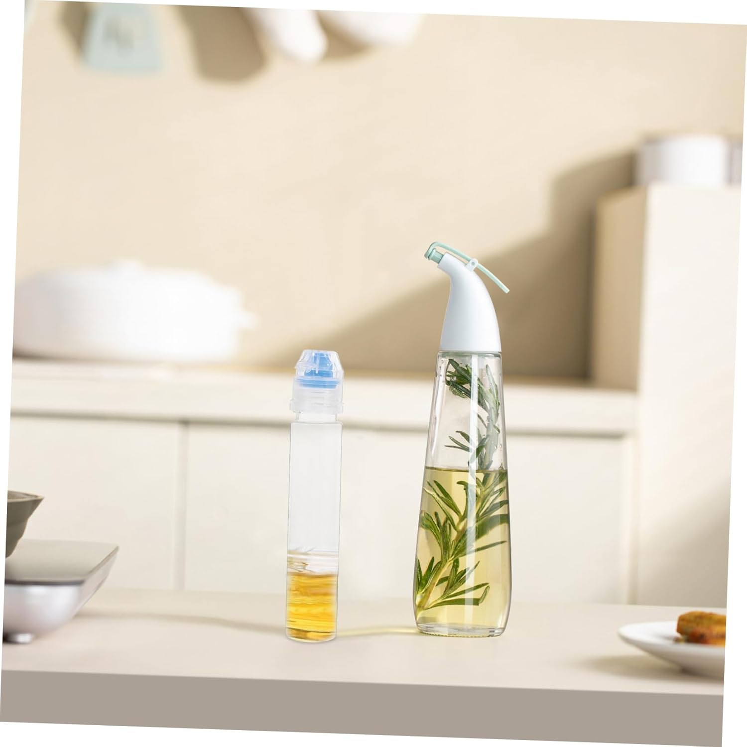 8 Pcs Mini Squeeze Condiment Bottles for Ketchup Honey Oil Salad Dressing