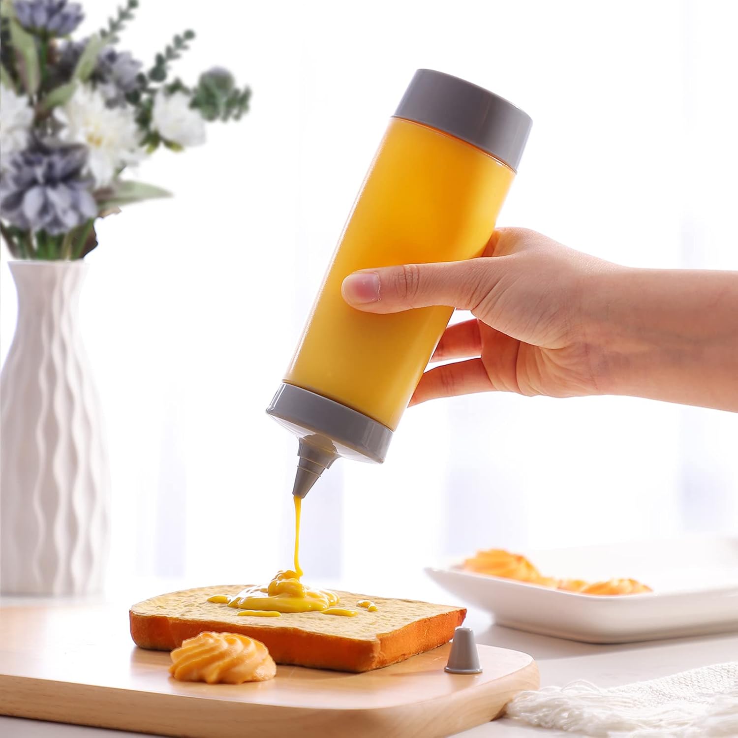 UPKOCH 3PCS Squeeze Condiment Bottles Grey 1