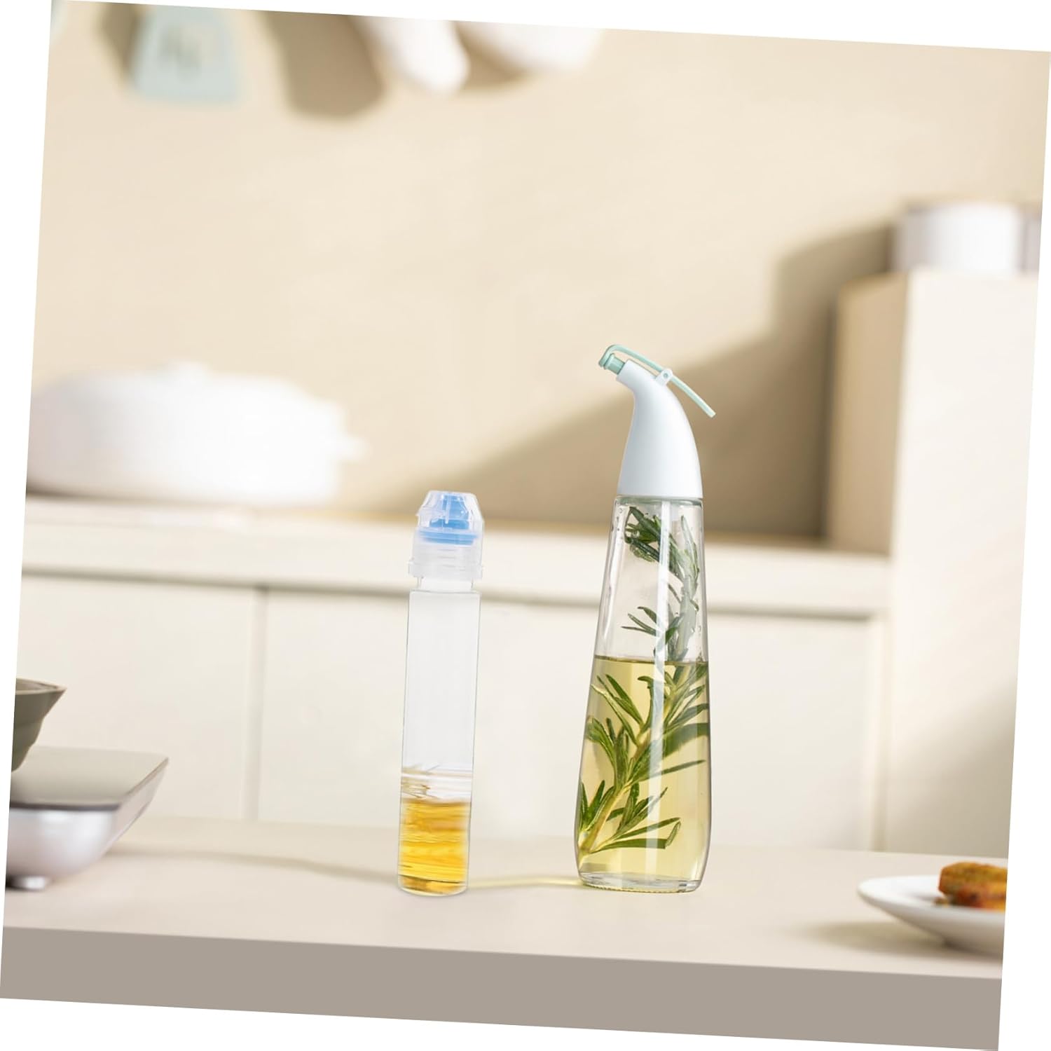 MUCKLILY 4pcs2 Mini Squeeze Condiment Bottles