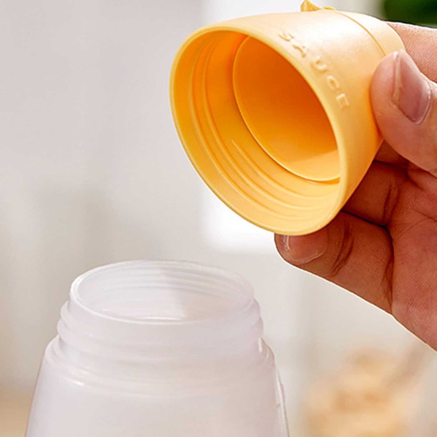 XANHOY 300ml Leakproof Squeeze Condiment Bottle