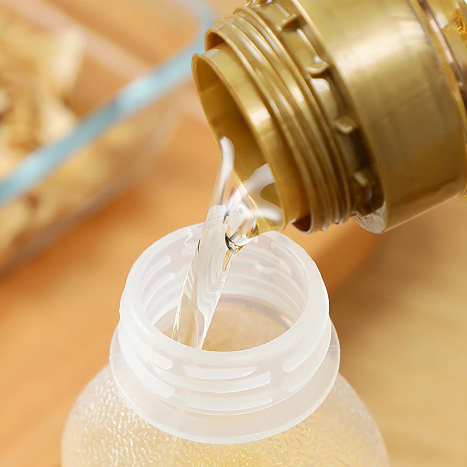 YAMSLAM 2 Pcs Clear Condiment Squeeze Bottles