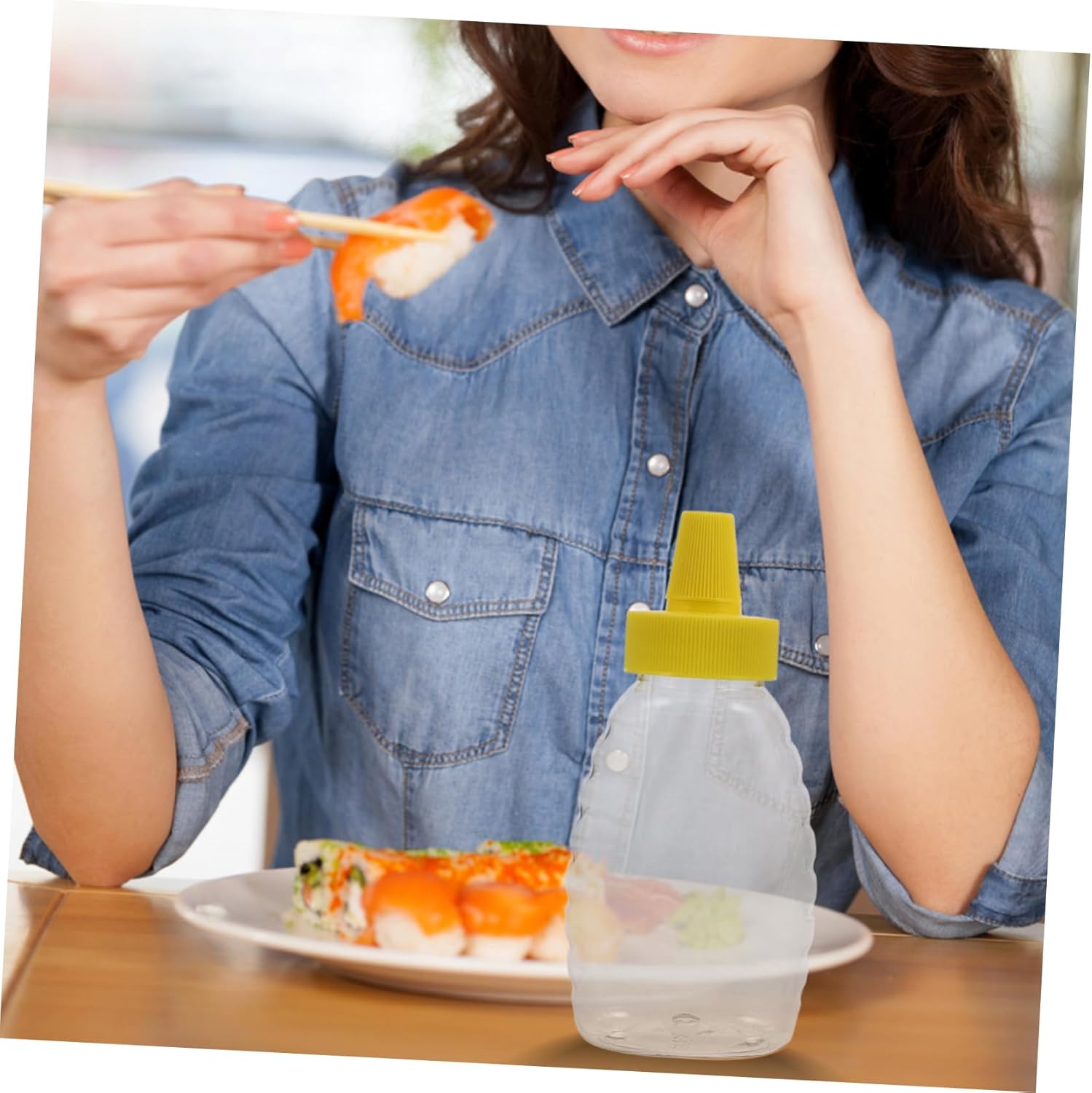 WATIIFUFU 4PC Multi-Purpose Condiment Squeeze Bottles Leakproof