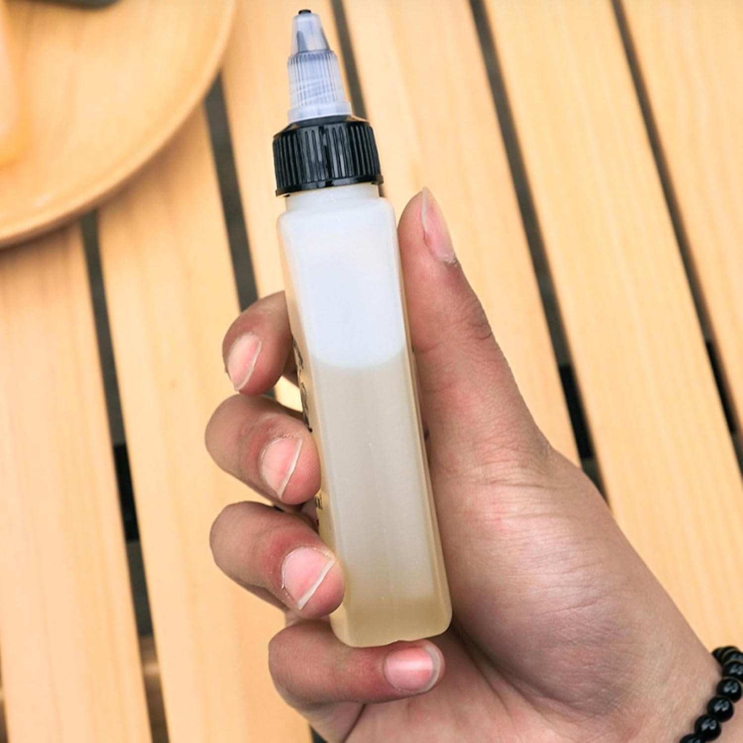 Condiment Squeeze Bottles - 120ml Leak-Proof Oil Jar for Outdoor Use