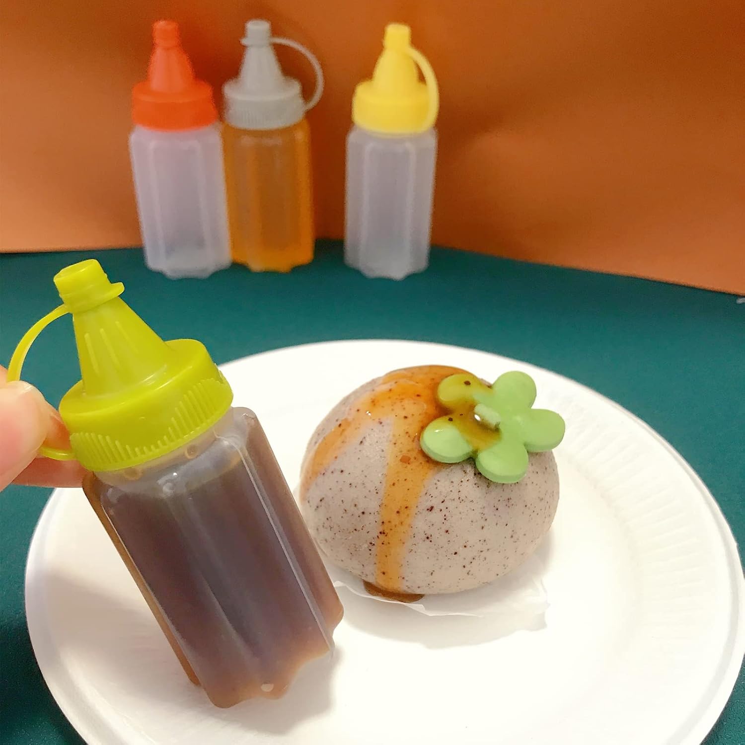 HYMAOME 4pcs Mini Condiment Squeeze Bottles for Lunch Travel