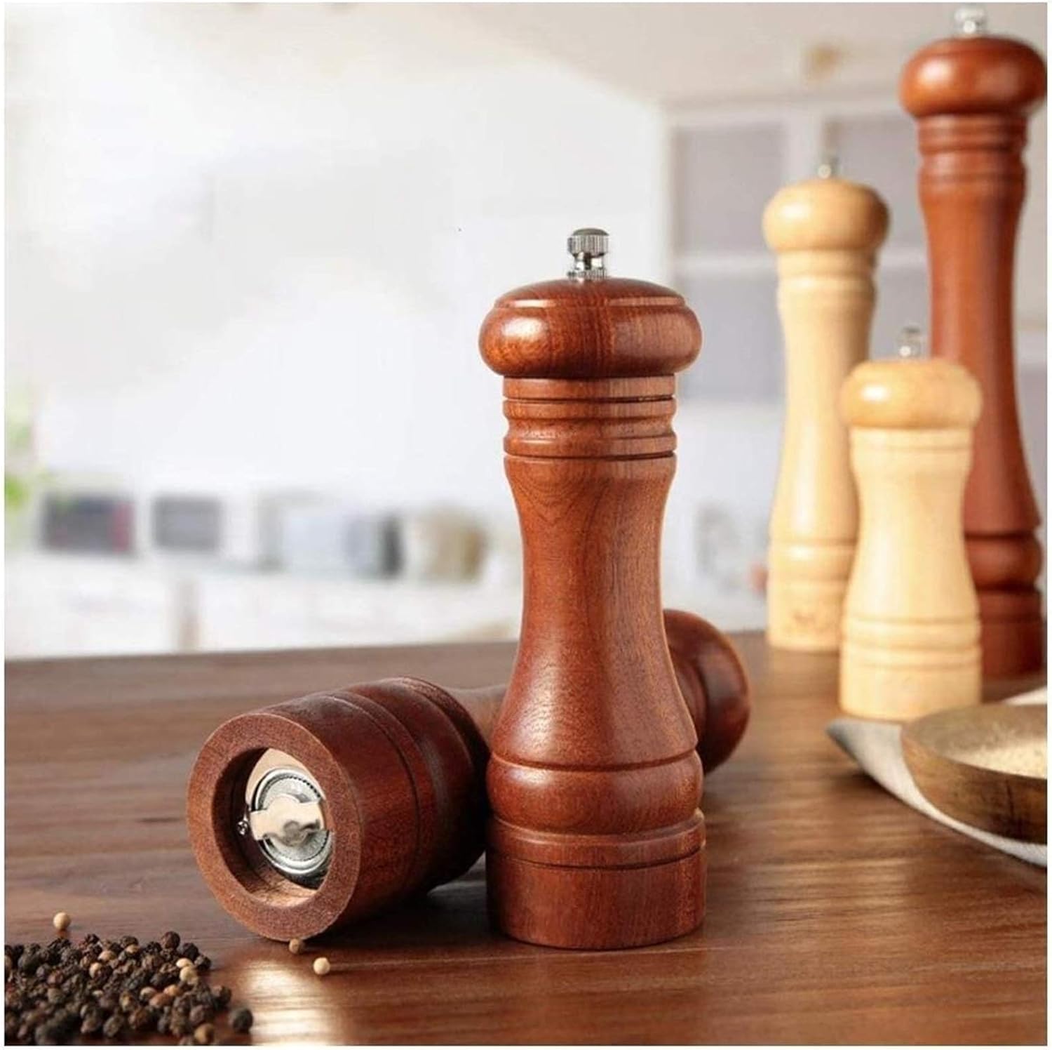 Solid Wood Pepper Mill with Adjustable Ceramic Grinding
