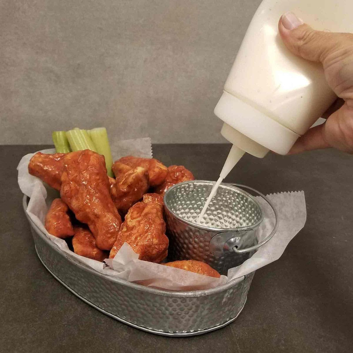 Tablecraft 24 oz Clear Condiment Squeeze Bottle