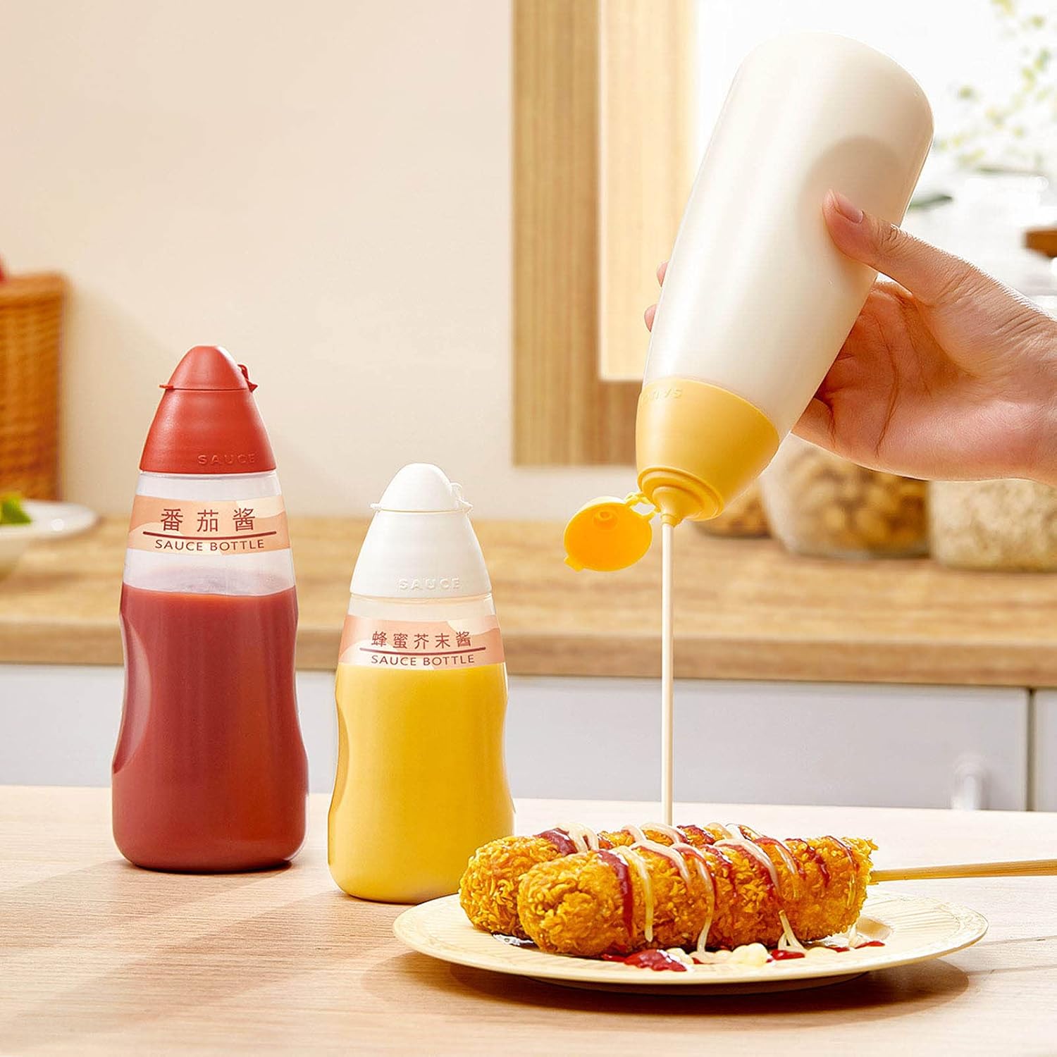 XANHOY 300ml Leakproof Squeeze Condiment Bottle