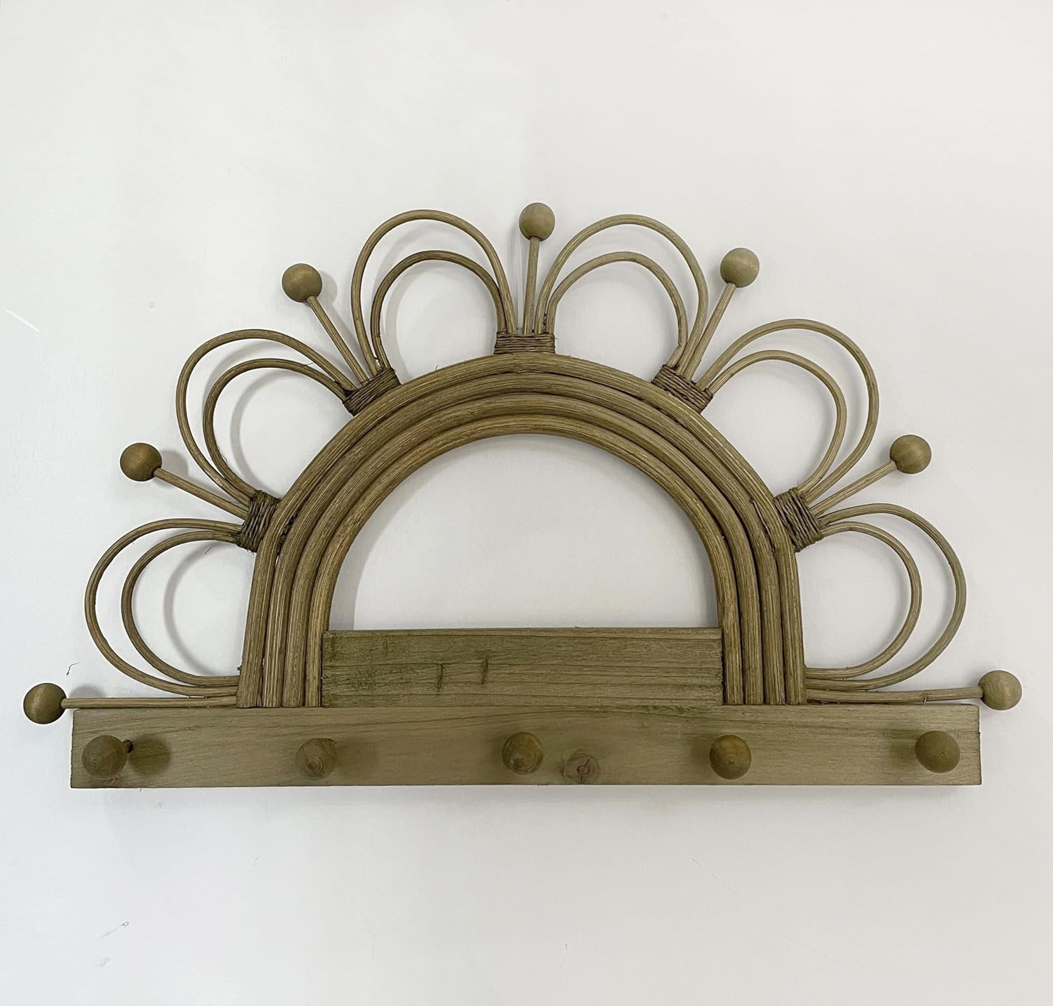 YISSEN Rattan Wall Hooks Entryway Shelf Organizer